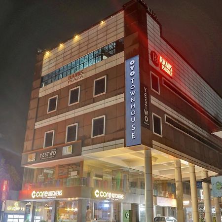 מלון Tullipurmbu Oyo Townhouse 1070 Ramis Plaza מראה חיצוני תמונה