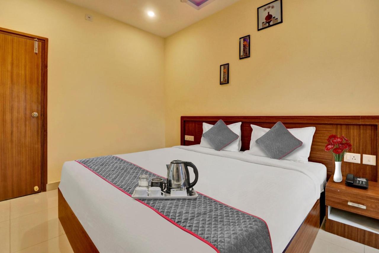 מלון Tullipurmbu Oyo Townhouse 1070 Ramis Plaza מראה חיצוני תמונה