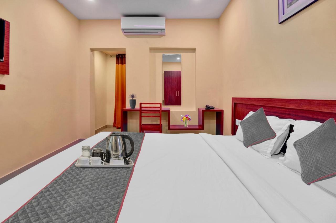 מלון Tullipurmbu Oyo Townhouse 1070 Ramis Plaza מראה חיצוני תמונה